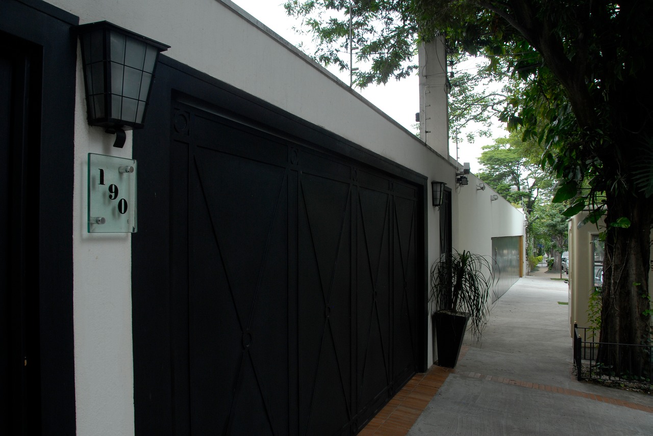 Sao Paulo, Brazil blank street face