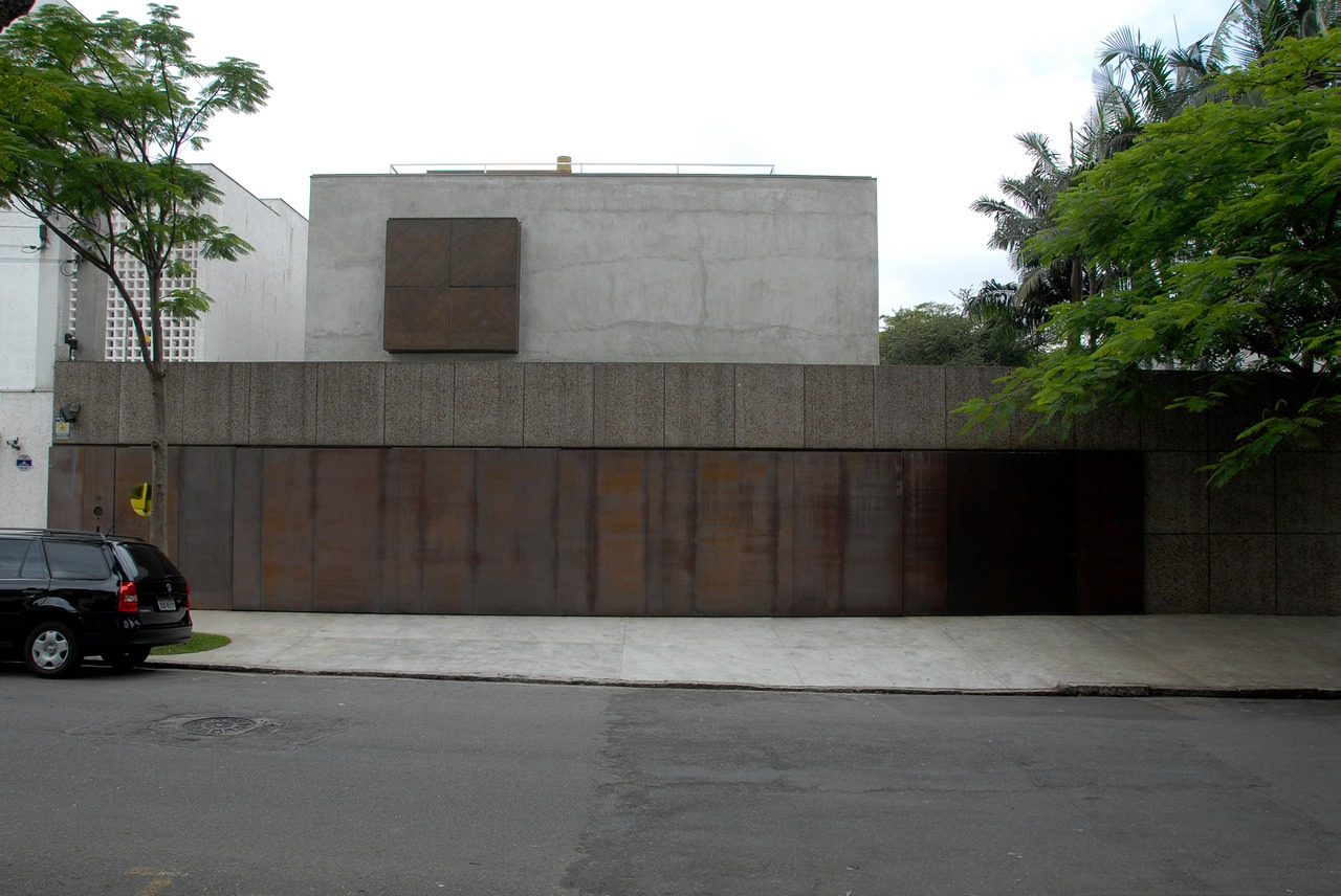 Sao Paulo, Brazil steel & concrete house front