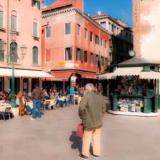 too many things to see in another classic Venice piazza