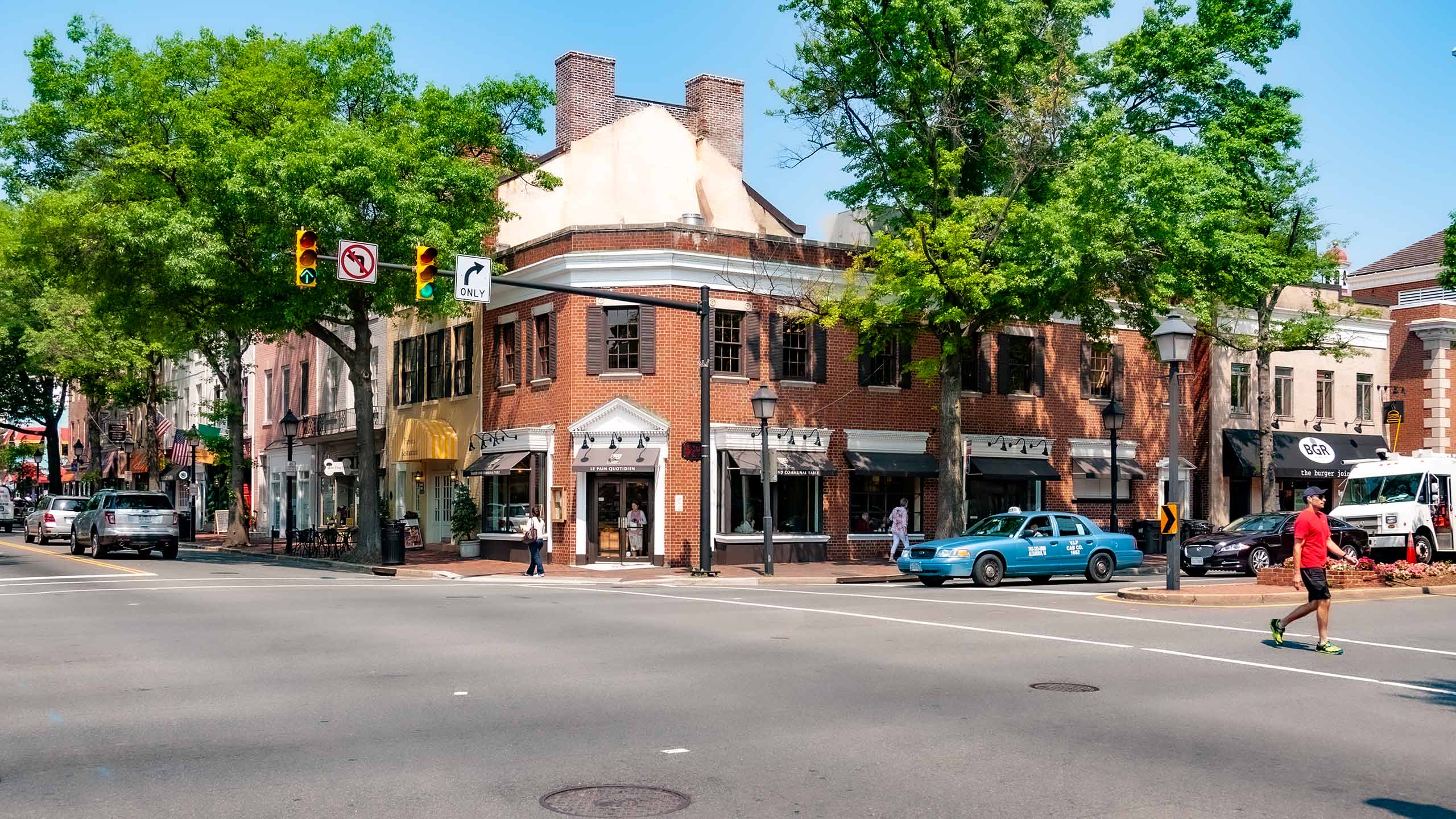 Alexandria, Virginia streetscape at a chamfered corner on King Street