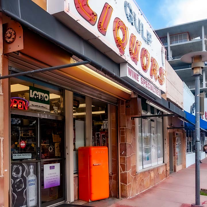 liquor store storefront on Alton Road, South Beach (Miami Beach)