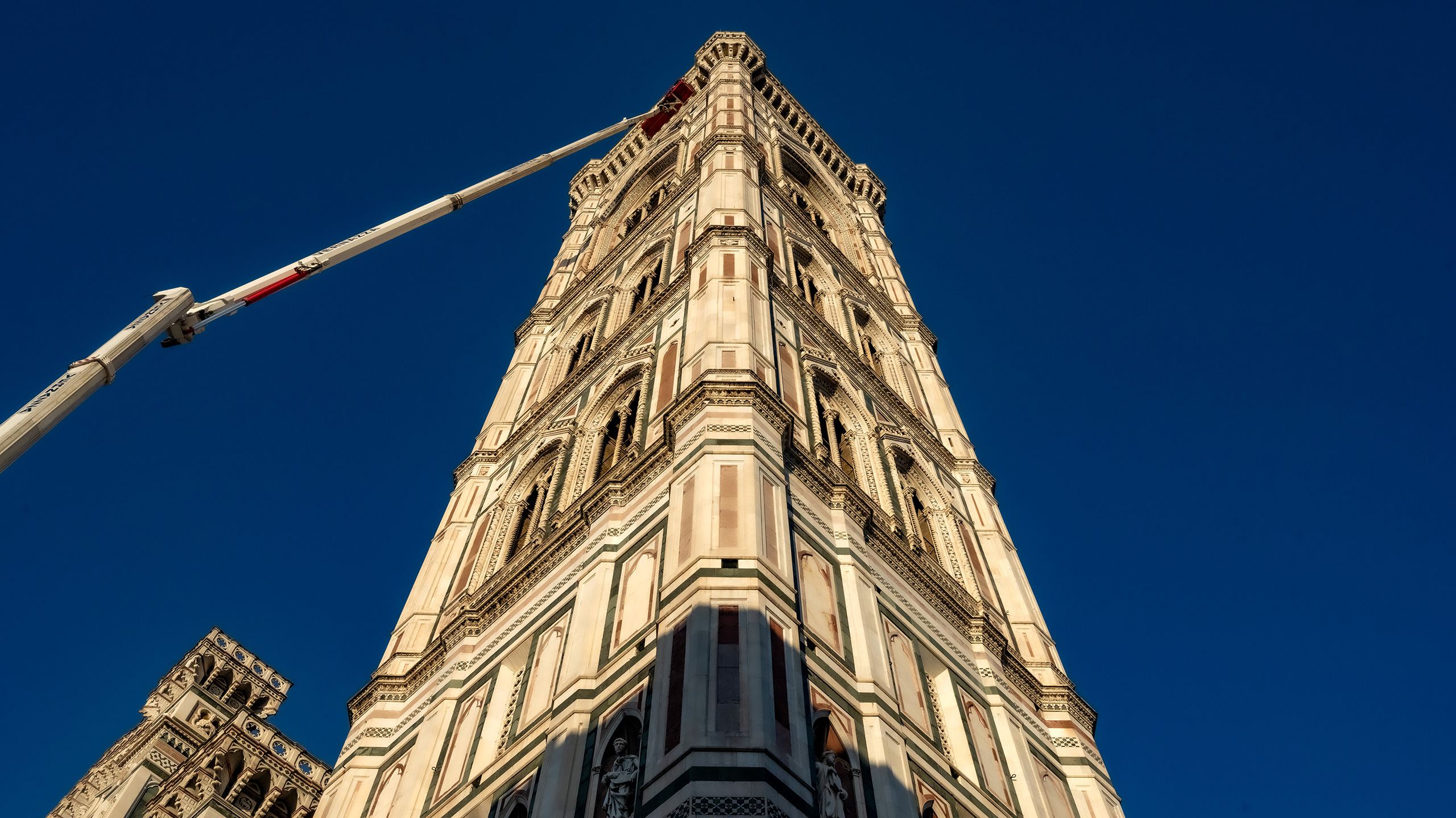 restoration work taking place on Florence Cathedral tower